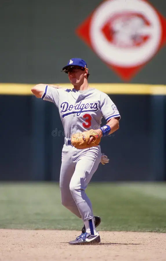 sax Dodgers